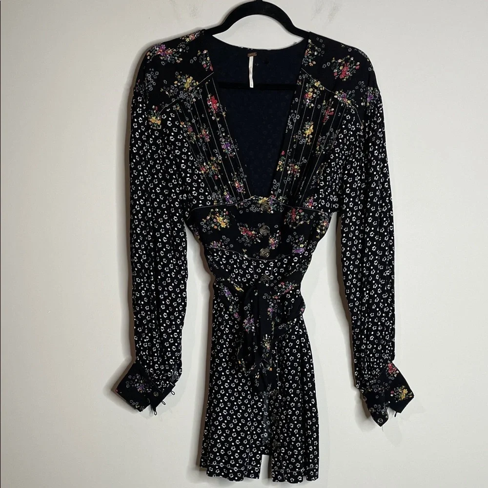 Free People | Women’s Wonderland Black Floral Long Sleeve Dress Size Small - Picture 2 of 8